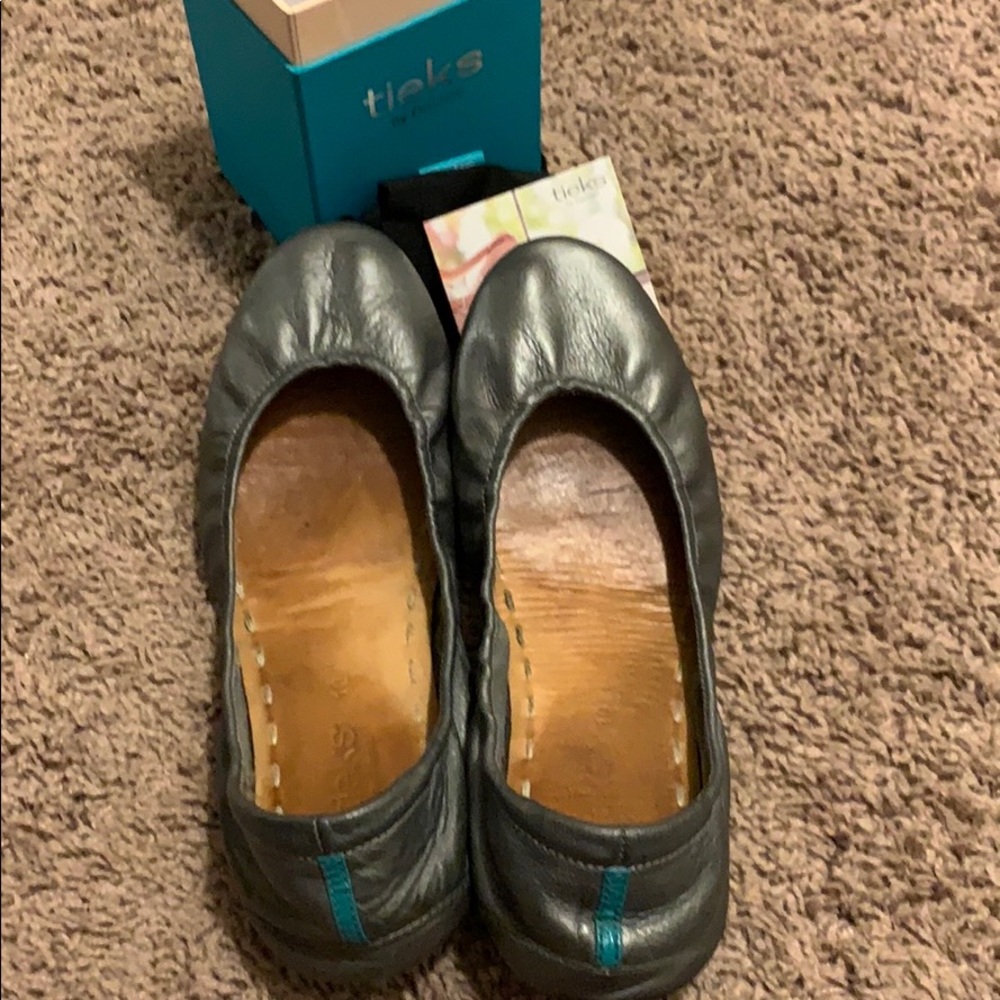 Pewter Tieks size 10
